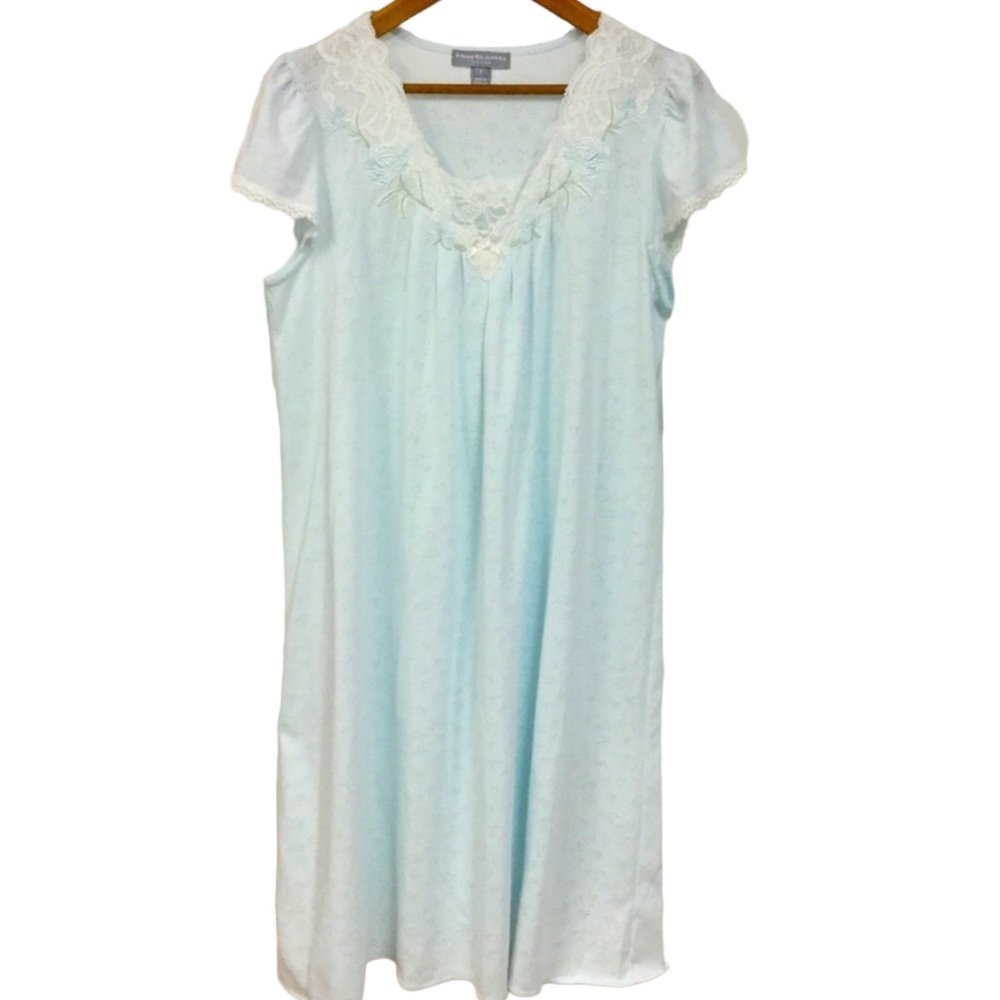 MISS ELAINE Platinum sz Small Nightgown Light Blue White Lace Trim NWT